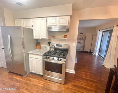 614 Sharon Garden Court - Photo Thumbnail 6
