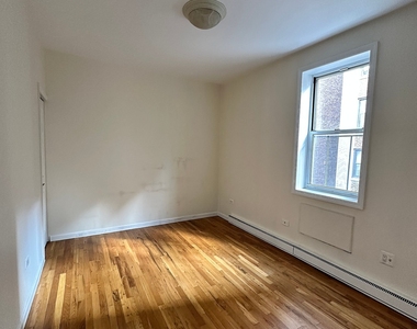 West 73 Street - Photo Thumbnail 2