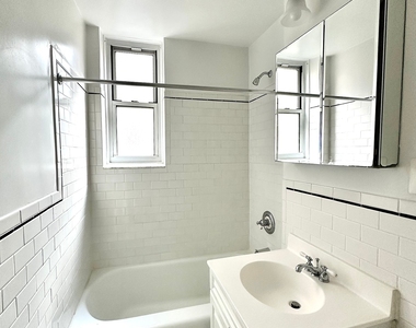 West 73 Street - Photo Thumbnail 4