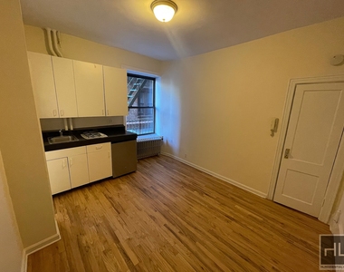 West 72 Street - Photo Thumbnail 1