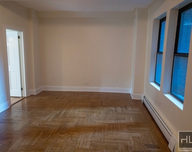 West 79 Street - Photo Thumbnail 2