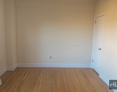 West 79 Street - Photo Thumbnail 1