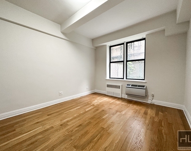 West 16 Street - Photo Thumbnail 1