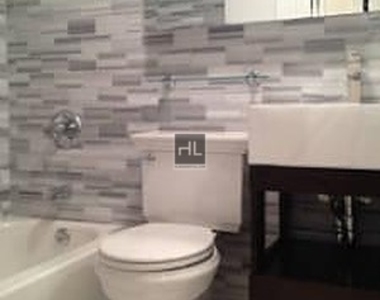 West 103 Street - Photo Thumbnail 4