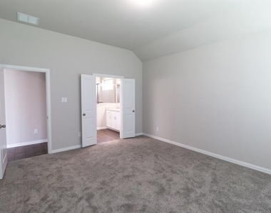 507 Reatta Drive - Photo Thumbnail 19