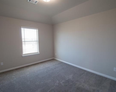507 Reatta Drive - Photo Thumbnail 35