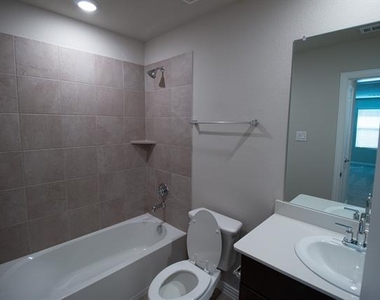 1103 Sweetleaf Street - Photo Thumbnail 29
