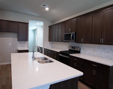1103 Sweetleaf Street - Photo Thumbnail 10