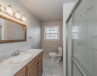 5805 Aton Avenue - Photo Thumbnail 17