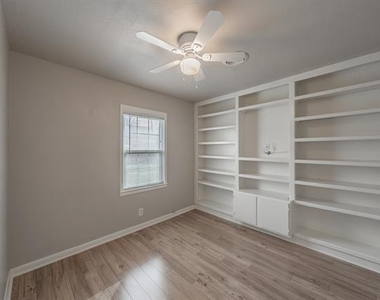 5805 Aton Avenue - Photo Thumbnail 20