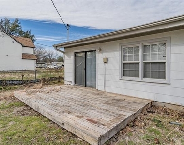 5805 Aton Avenue - Photo Thumbnail 33