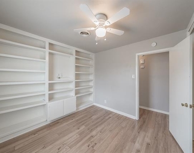 5805 Aton Avenue - Photo Thumbnail 21