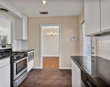 4131 Saranac Drive - Photo Thumbnail 10