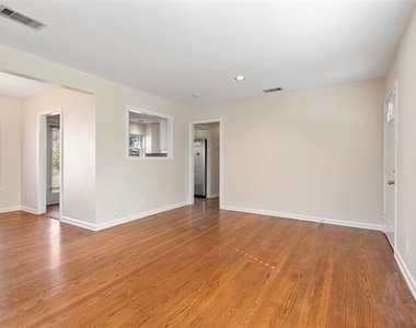 4131 Saranac Drive - Photo Thumbnail 4