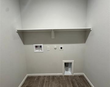 912 Rothville Lane - Photo Thumbnail 2