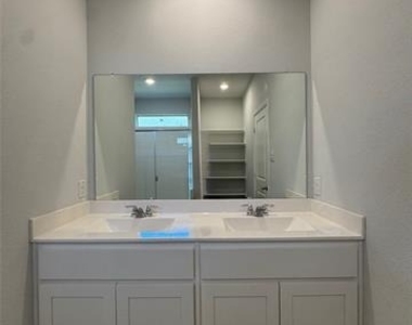 912 Rothville Lane - Photo Thumbnail 15