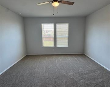 912 Rothville Lane - Photo Thumbnail 12