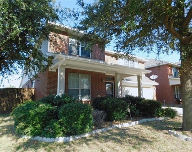 316 Hummingbird Drive - Photo Thumbnail 1
