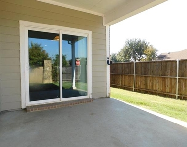 316 Hummingbird Drive - Photo Thumbnail 35