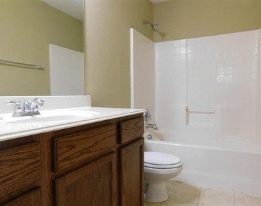316 Hummingbird Drive - Photo Thumbnail 28