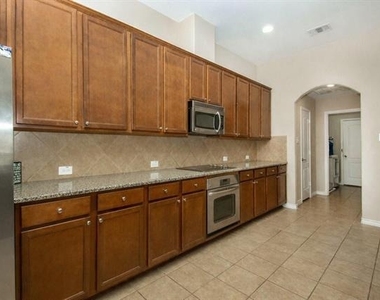 9754 Boyton Canyon Road - Photo Thumbnail 7