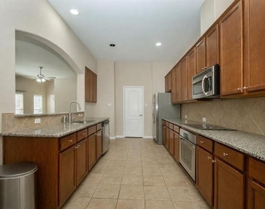9754 Boyton Canyon Road - Photo Thumbnail 6