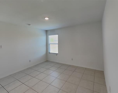 2644 Turtle Dove Drive - Photo Thumbnail 6