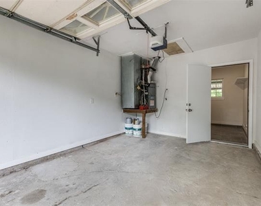 2908 Scottsbluff Drive - Photo Thumbnail 21