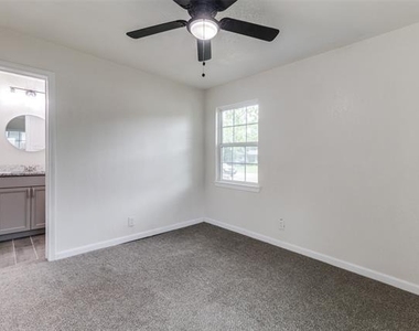 2908 Scottsbluff Drive - Photo Thumbnail 8