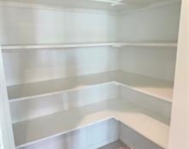 9021 Eagles Landing Drive - Photo Thumbnail 11