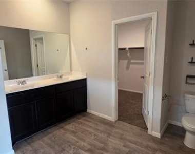 9021 Eagles Landing Drive - Photo Thumbnail 12