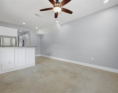 1315 S 5th Avenue - Photo Thumbnail 5