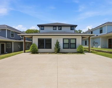 1315 S 5th Avenue - Photo Thumbnail 1
