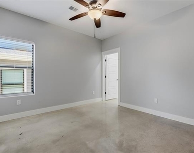 1315 S 5th Avenue - Photo Thumbnail 13
