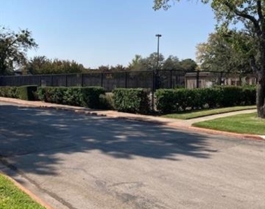 1819 E Grauwyler Road - Photo Thumbnail 13
