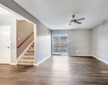1819 E Grauwyler Road - Photo Thumbnail 4