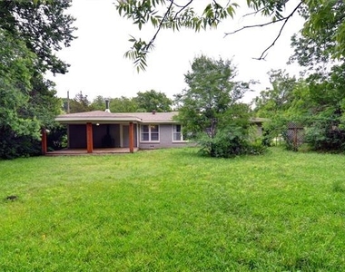 1110 Wade Hampton Street - Photo Thumbnail 28