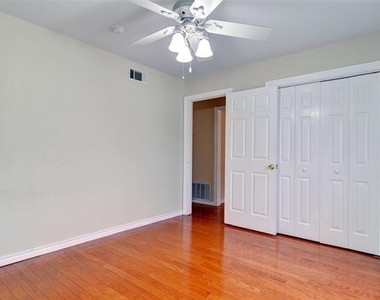 1110 Wade Hampton Street - Photo Thumbnail 24