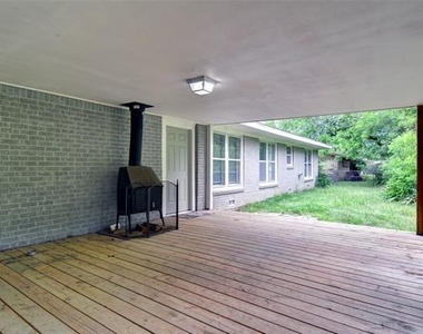 1110 Wade Hampton Street - Photo Thumbnail 25