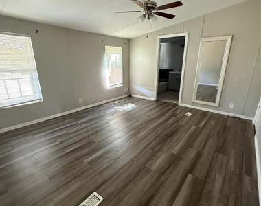1484 County Road 490 - Photo Thumbnail 2