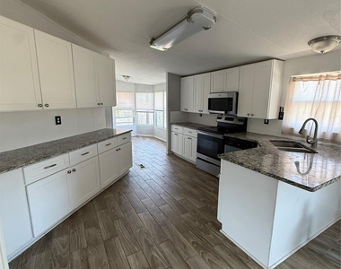 1484 County Road 490 - Photo Thumbnail 1