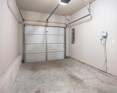 2708 Vine Court - Photo Thumbnail 23