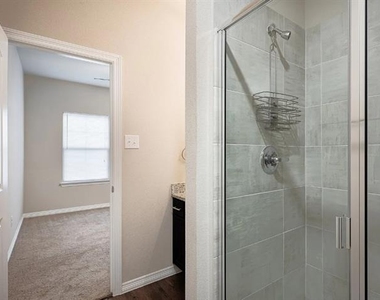 2708 Vine Court - Photo Thumbnail 18