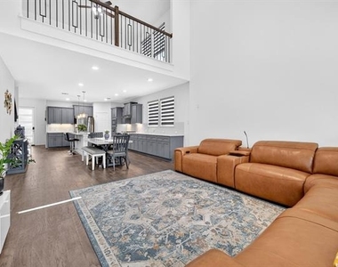 4000 Nightingale Street - Photo Thumbnail 17