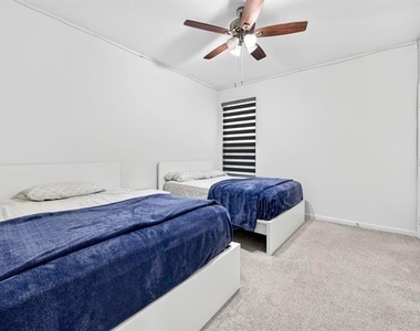 4000 Nightingale Street - Photo Thumbnail 19
