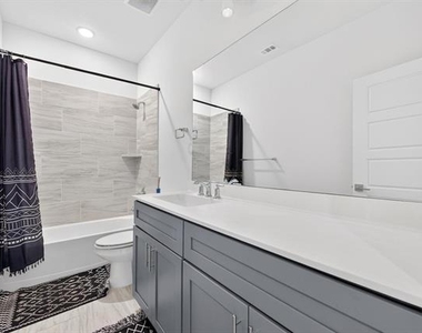 4000 Nightingale Street - Photo Thumbnail 31