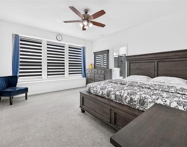 4000 Nightingale Street - Photo Thumbnail 22