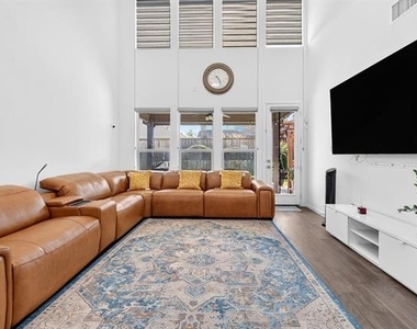 4000 Nightingale Street - Photo Thumbnail 16