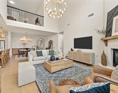 1108 16th Street - Photo Thumbnail 3