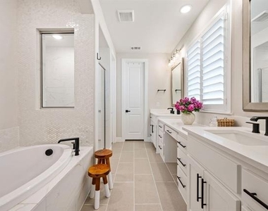 1108 16th Street - Photo Thumbnail 18